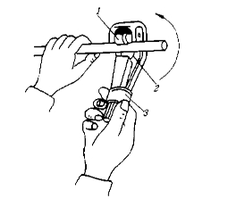 恒溫恒濕試驗機制冷系統(tǒng)切管與彎管